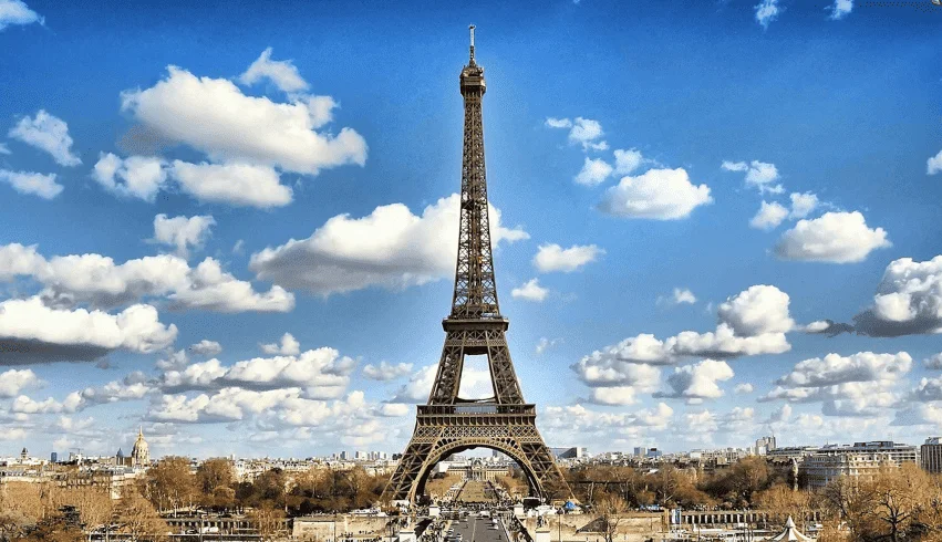 Hotel and cruise booking travel guide